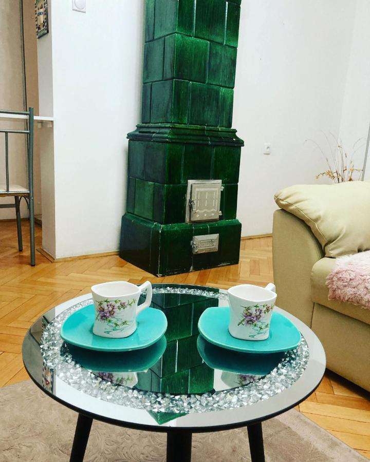 White House With Sauna And Jacuzzi Novi Sad Exteriör bild